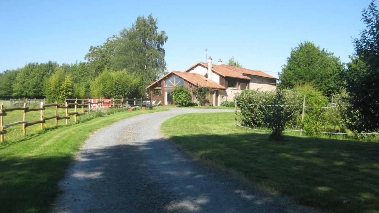Bed and Breakfast Les Croisettes Le Pin  Экстерьер фото