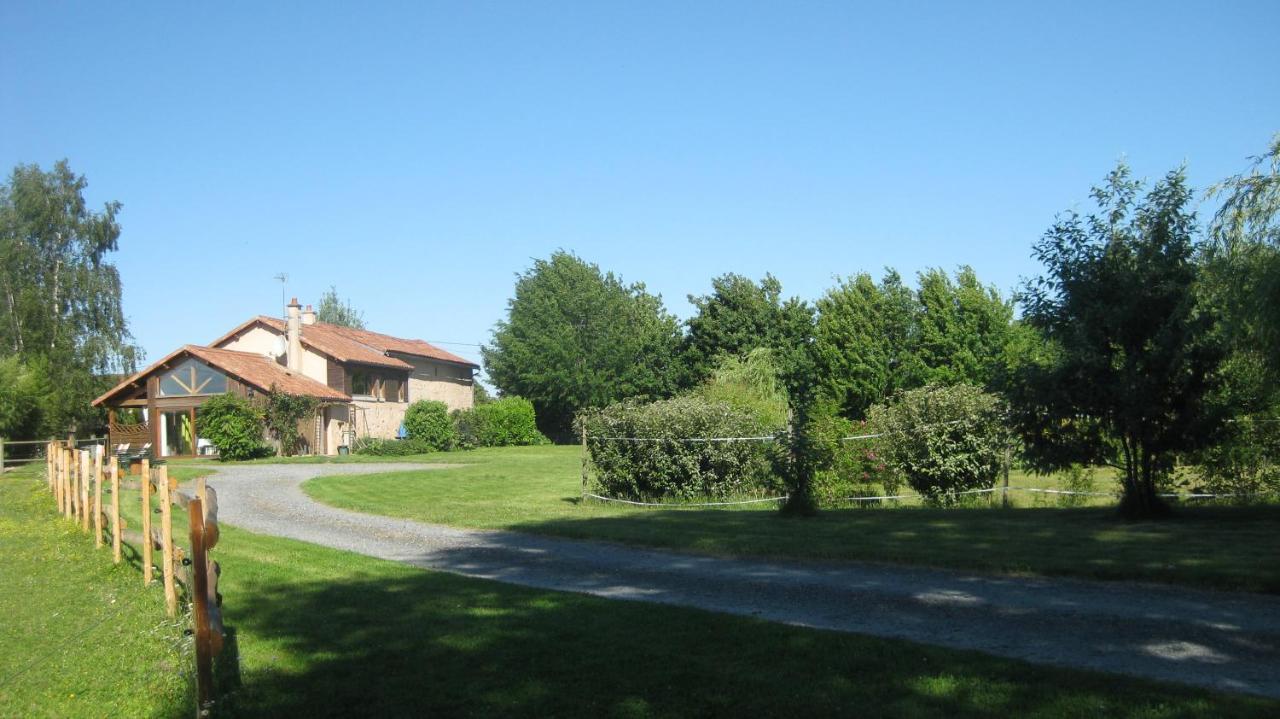 Bed and Breakfast Les Croisettes Le Pin  Экстерьер фото